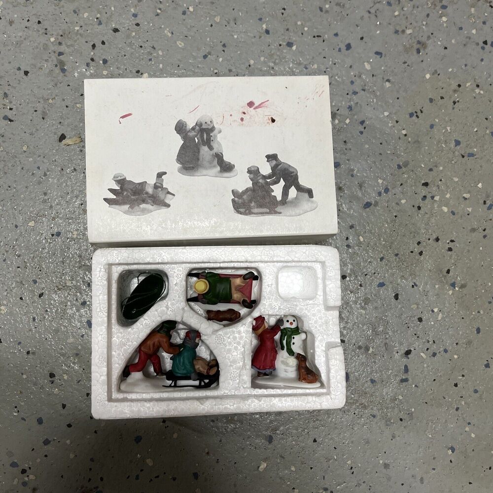NIB Department 56 Heritage Village Snow Children Set of 3 Figurines #5938-2